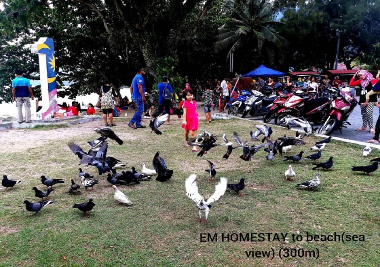 Em Homestay Pekan Pangkor Extérieur photo